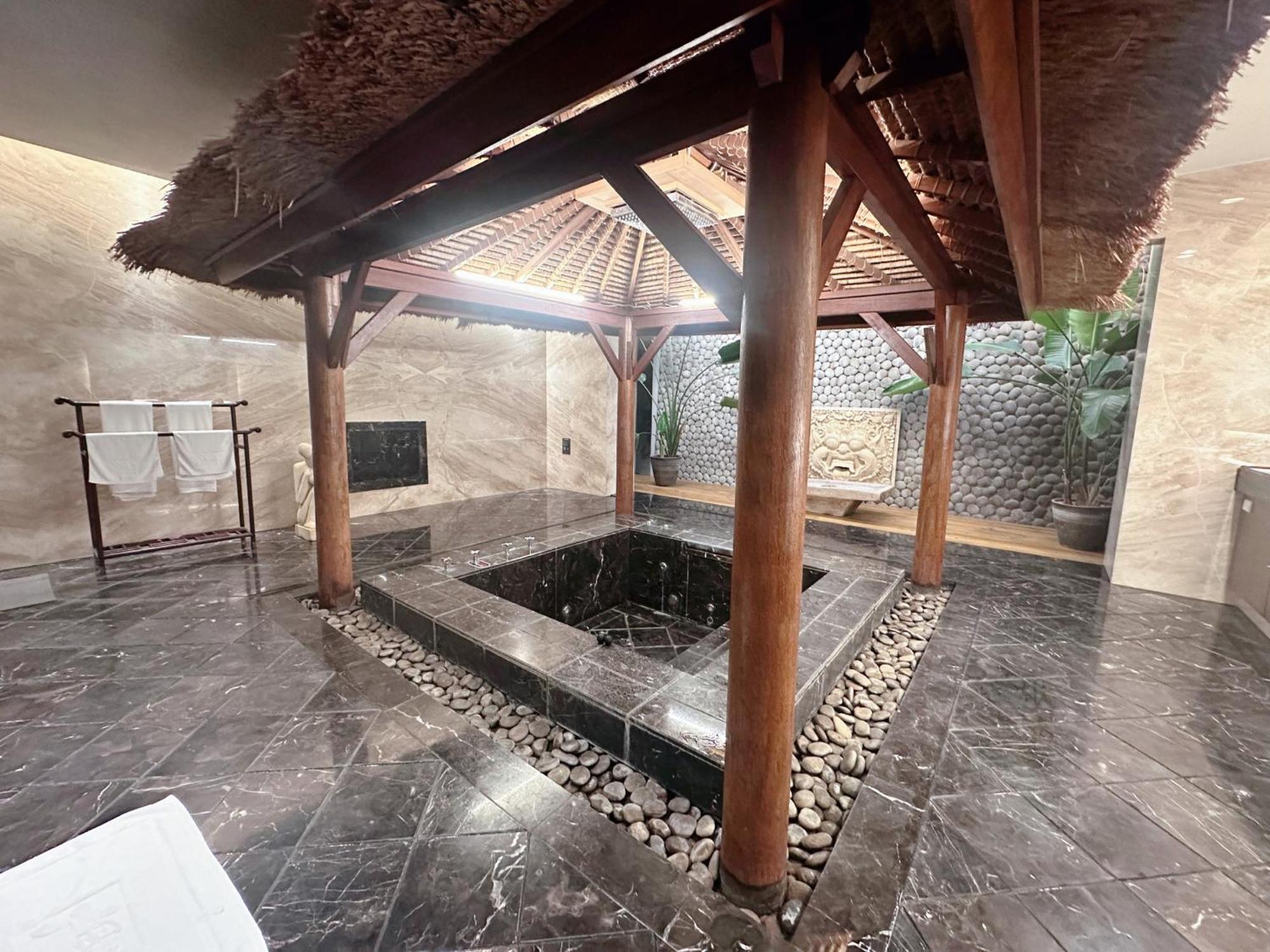 Orient Luxury Villa Motel Huwei Dış mekan fotoğraf