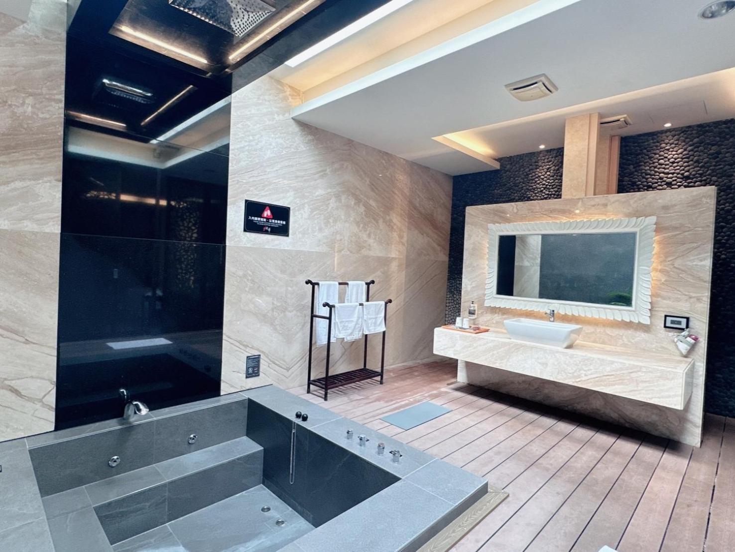 Orient Luxury Villa Motel Huwei Dış mekan fotoğraf